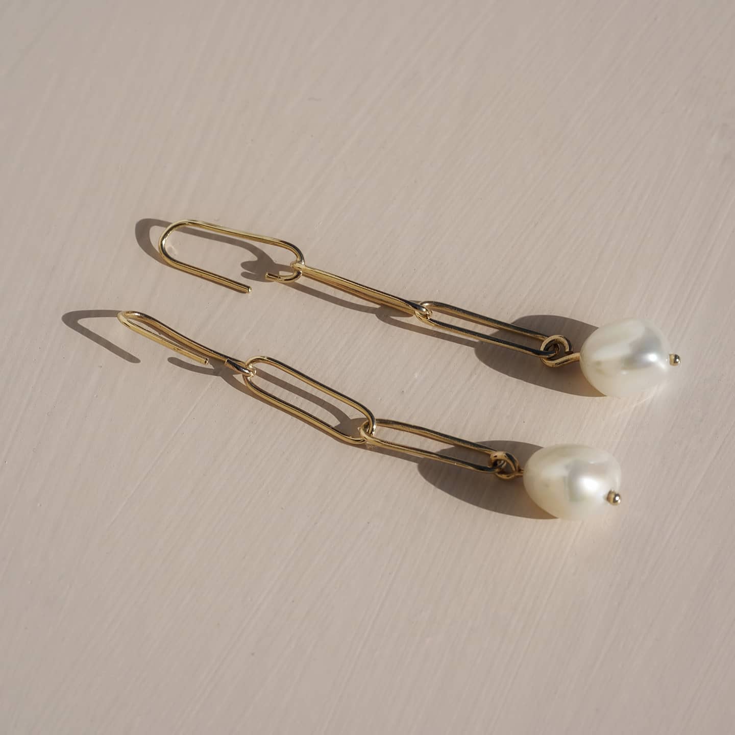 Amal Pearl Earrings Gold - Eliise Maar Jewellery